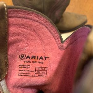 Girls Ariat Cowboy Boots
